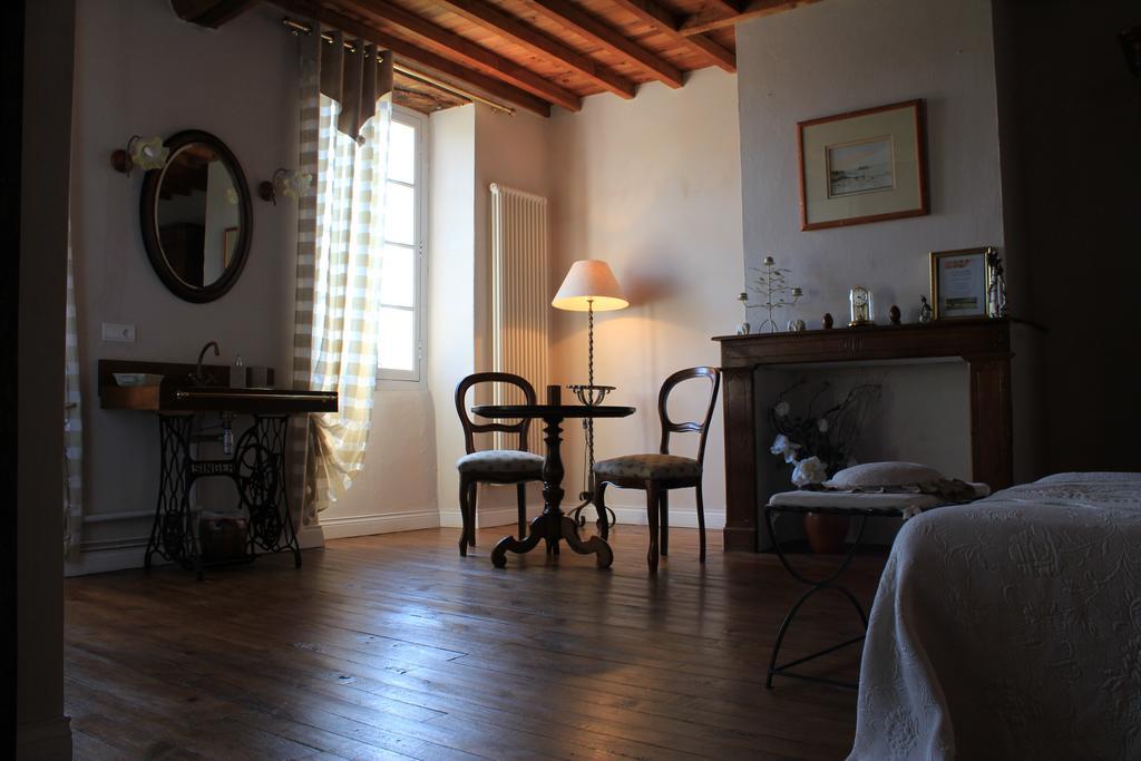La Maison D'Anais Vic-en-Bigorre Exterior photo